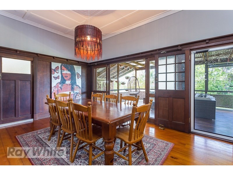 18 Wellstead Avenue, Coorparoo QLD 4151