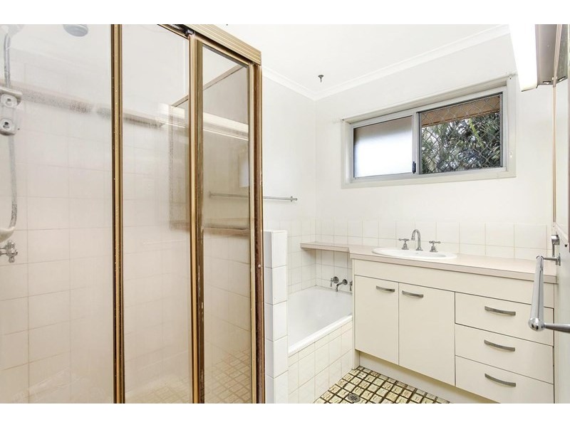 4 Cornwall Crescent, Alexandra Hills QLD 4161