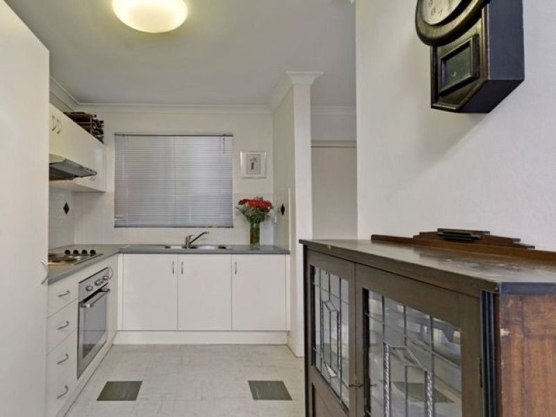 8/77 Kirkland Avenue, Coorparoo QLD 4151