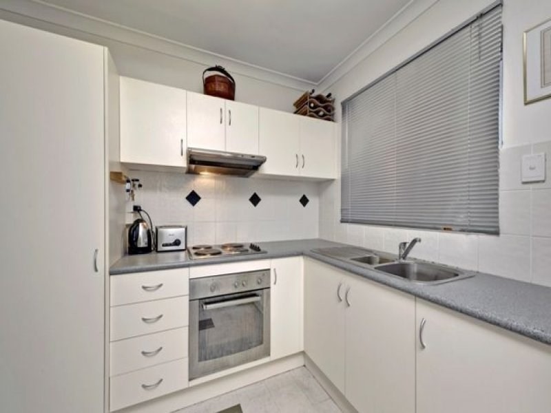 8/77 Kirkland Avenue, Coorparoo QLD 4151