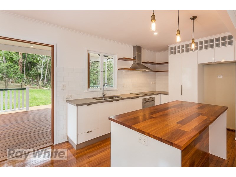 26 Miawela Street, Seven Hills QLD 4170