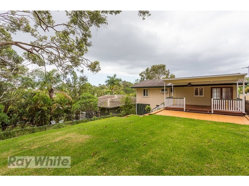 26 Miawela Street, Seven Hills QLD 4170