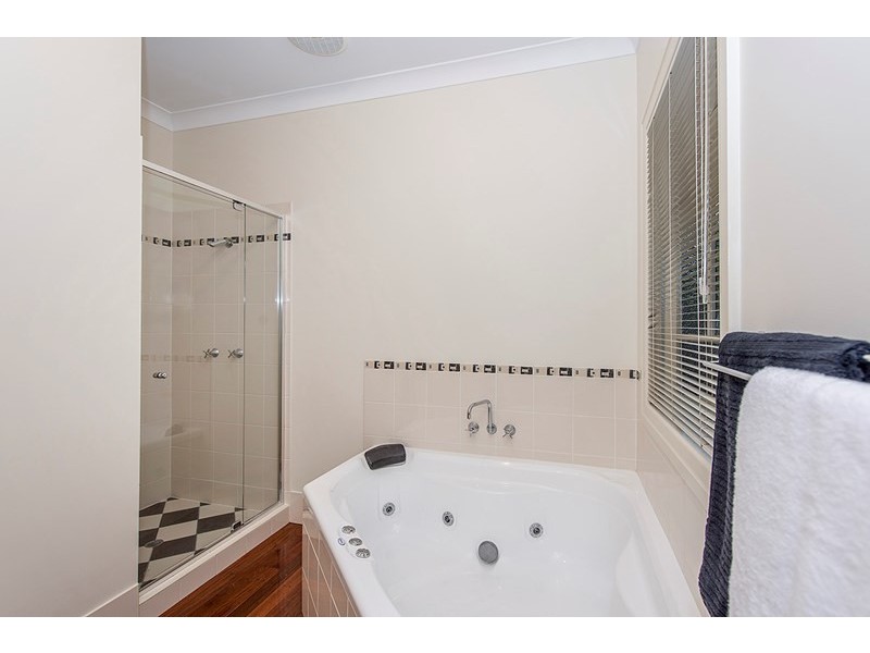 182 Molloy Road, Morningside QLD 4170