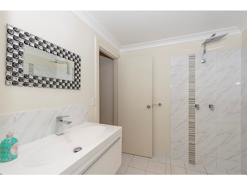 182 Molloy Road, Morningside QLD 4170