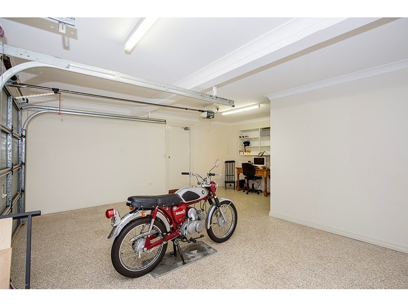 182 Molloy Road, Morningside QLD 4170