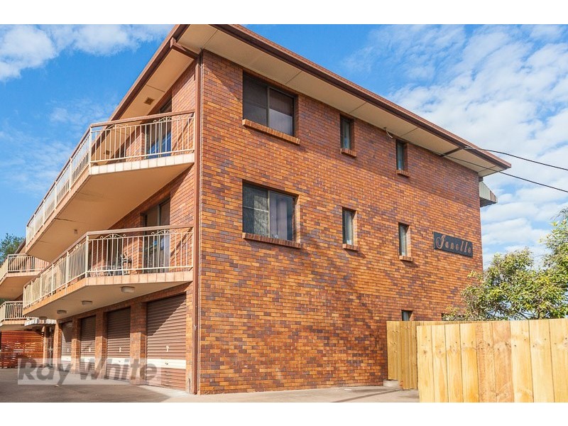 8/3 Curd Street, Greenslopes QLD 4120