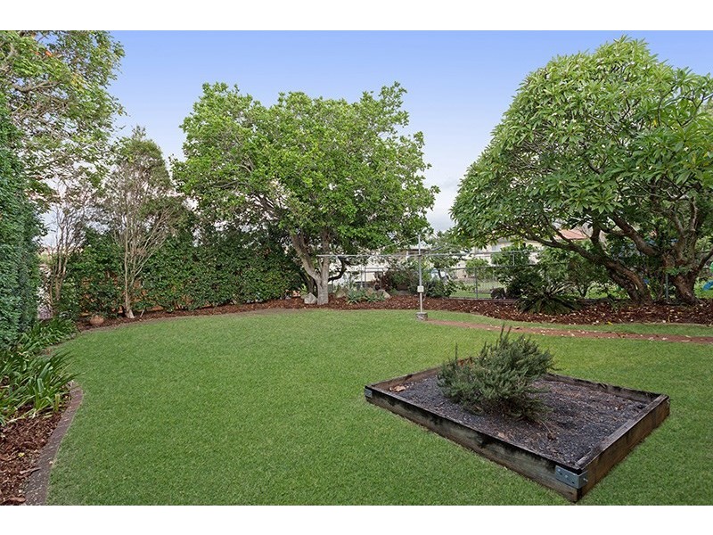 28 Shakespeare Street, Coorparoo QLD 4151