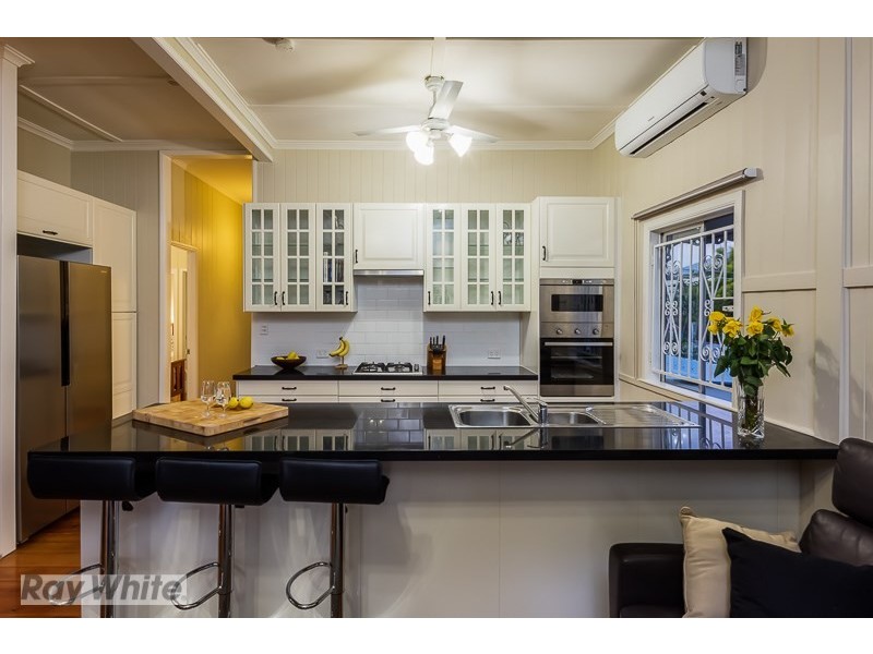 16 Wilton Street, Woolloongabba QLD 4102