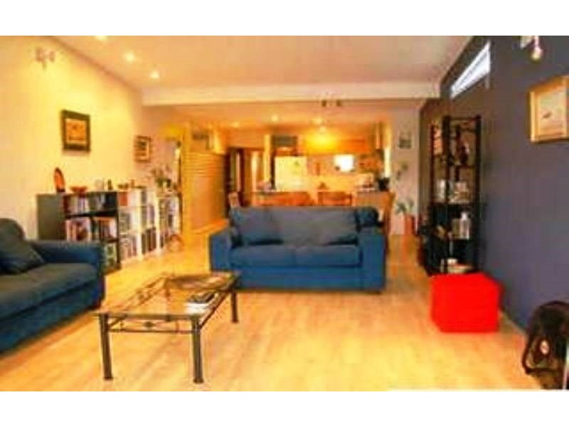 9 Torwood Street, Auchenflower QLD 4066