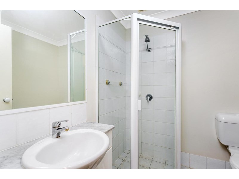 65/55 Harries Road, Coorparoo QLD 4151