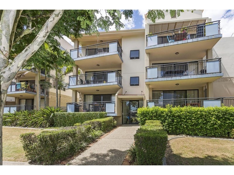 65/55 Harries Road, Coorparoo QLD 4151