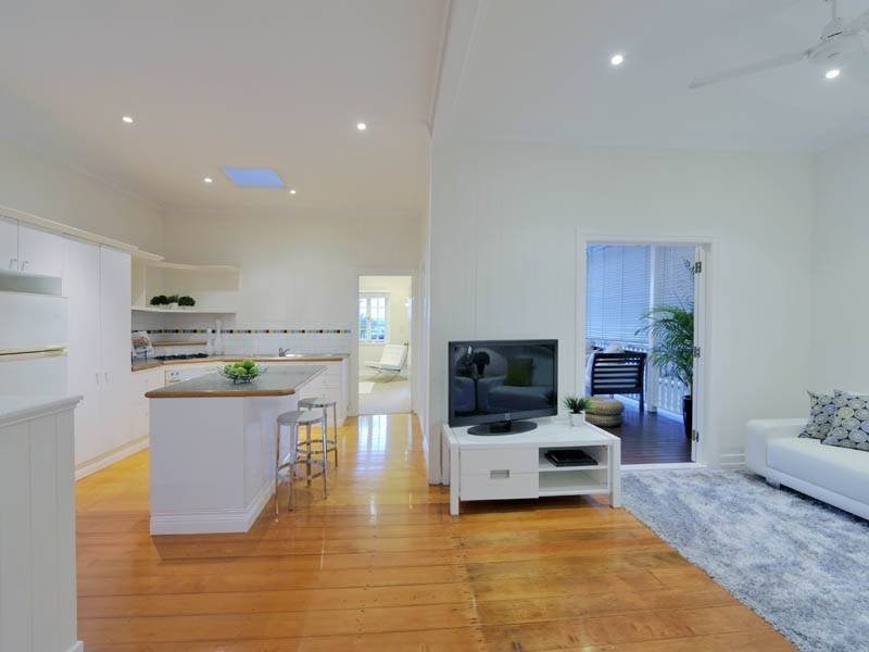 75 Agnew Street, Norman Park QLD 4170