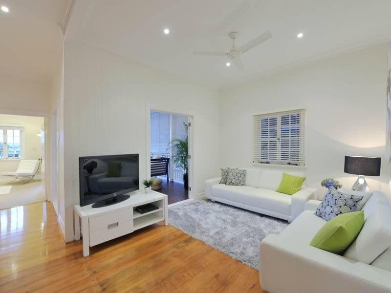 75 Agnew Street, Norman Park QLD 4170