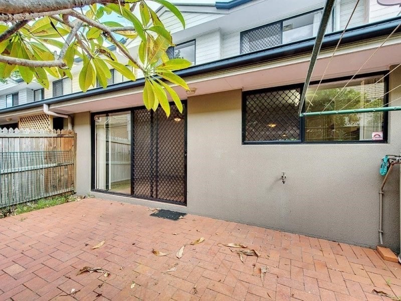 3/31 Llewellyn Street, Kangaroo Point QLD 4169