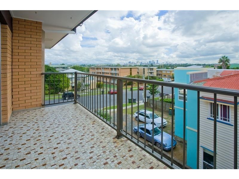 4/58 Rialto Street, Coorparoo QLD 4151