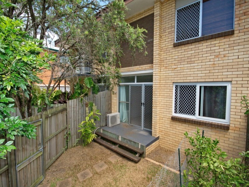 1/31 Robinson Street, Coorparoo QLD 4151