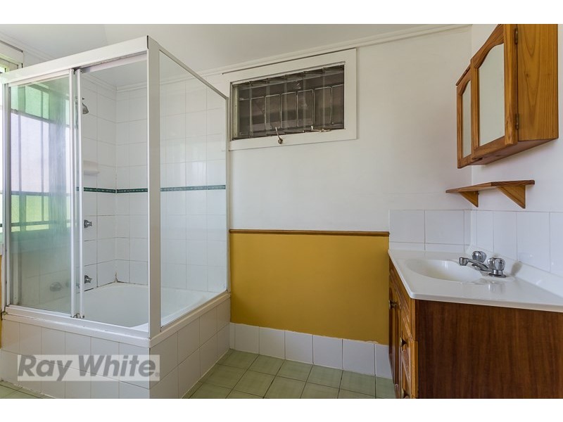 62 stanley Road, Camp Hill QLD 4152