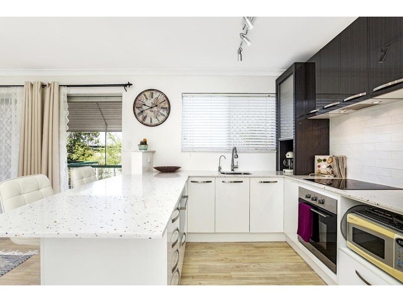 4/19 Leigh Street, Coorparoo QLD 4151