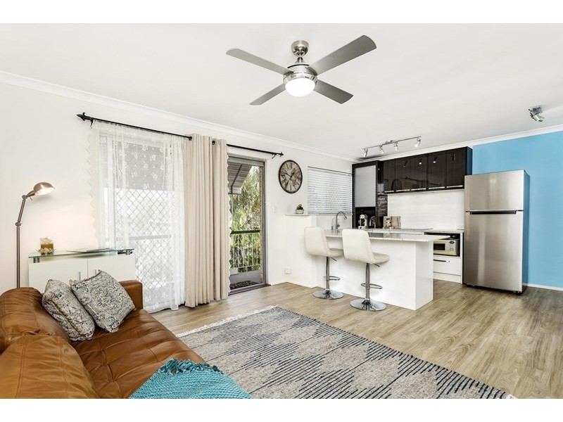 4/19 Leigh Street, Coorparoo QLD 4151
