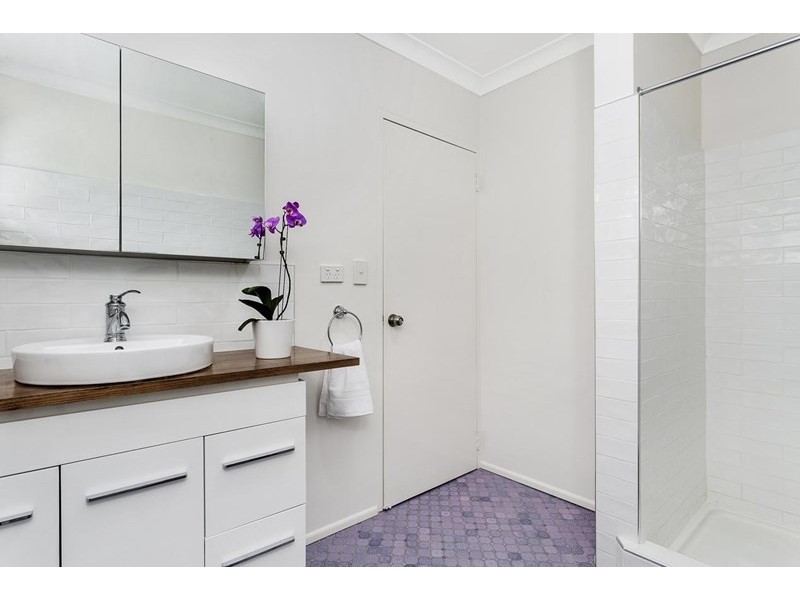 4/19 Leigh Street, Coorparoo QLD 4151