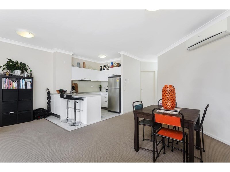 8/35 Beeston Street, Teneriffe QLD 4005