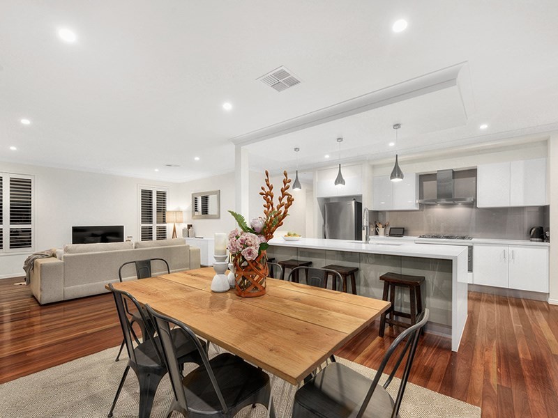 2 Jerome Street, Coorparoo QLD 4151