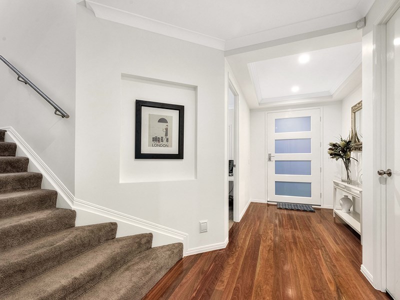 2 Jerome Street, Coorparoo QLD 4151