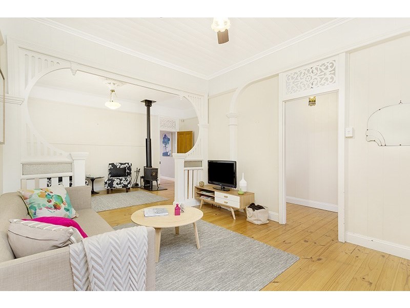 28 Shakespeare Street, Coorparoo QLD 4151