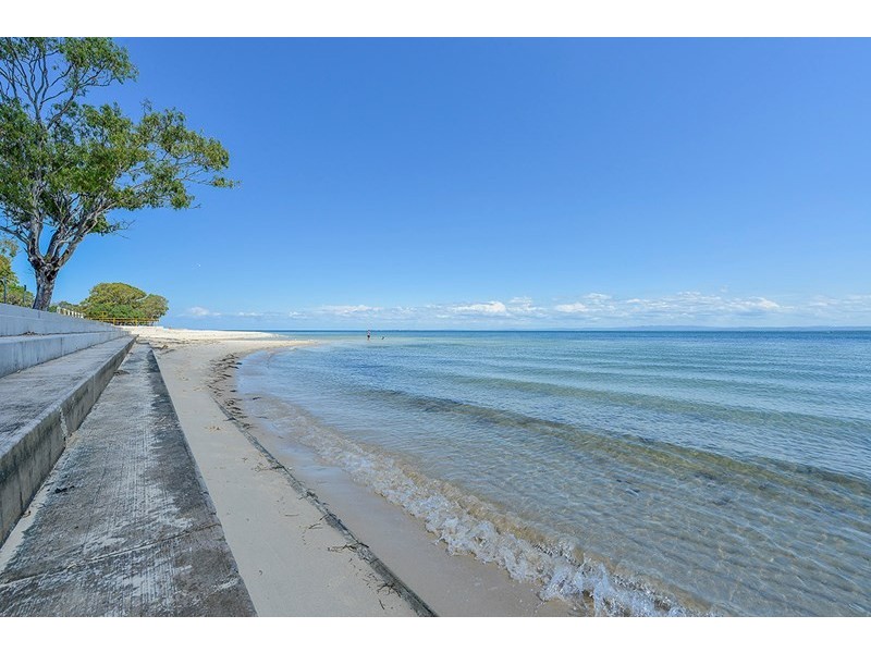 2/65 Toorbul Street, Bongaree QLD 4507