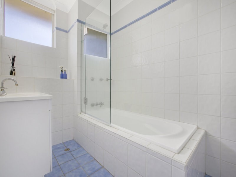 4/111 Kirkland Avenue, Coorparoo QLD 4151