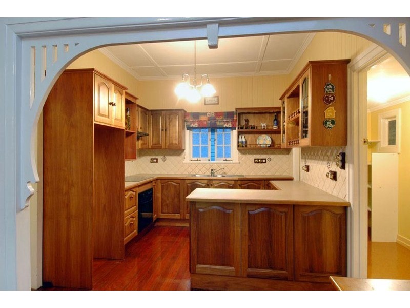 17 Rees Avenue, Coorparoo QLD 4151