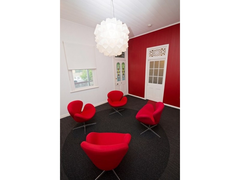 311 Cornwall Street, Greenslopes QLD 4120