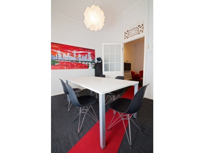 311 Cornwall Street, Greenslopes QLD 4120