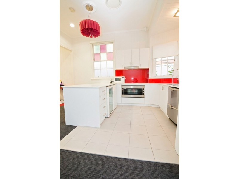 311 Cornwall Street, Greenslopes QLD 4120