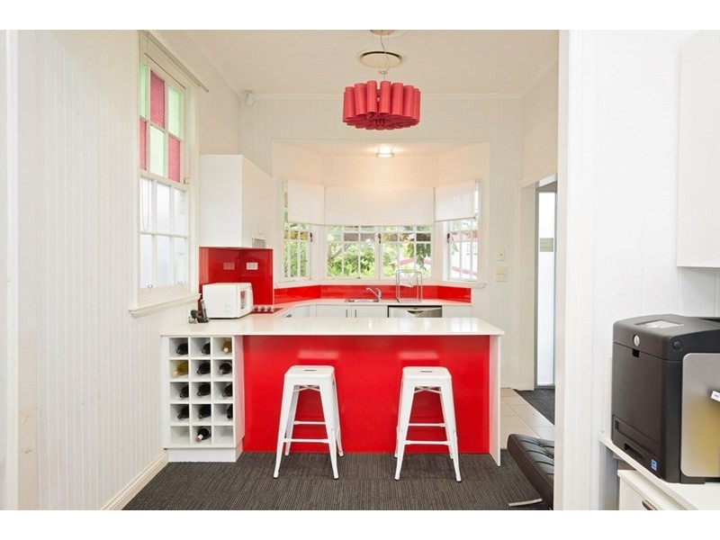 311 Cornwall Street, Greenslopes QLD 4120