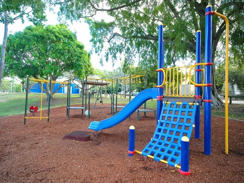 64 Baron Street, Greenslopes QLD 4120