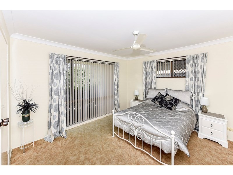 1 Glenalwyn Street, Holland Park QLD 4121