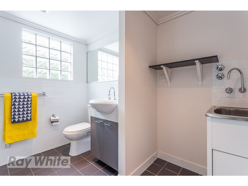 4/77 Douglas Street, Greenslopes QLD 4120