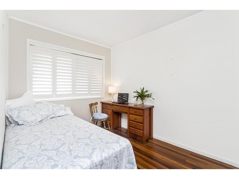 1/19 Robinson Street, Coorparoo QLD 4151