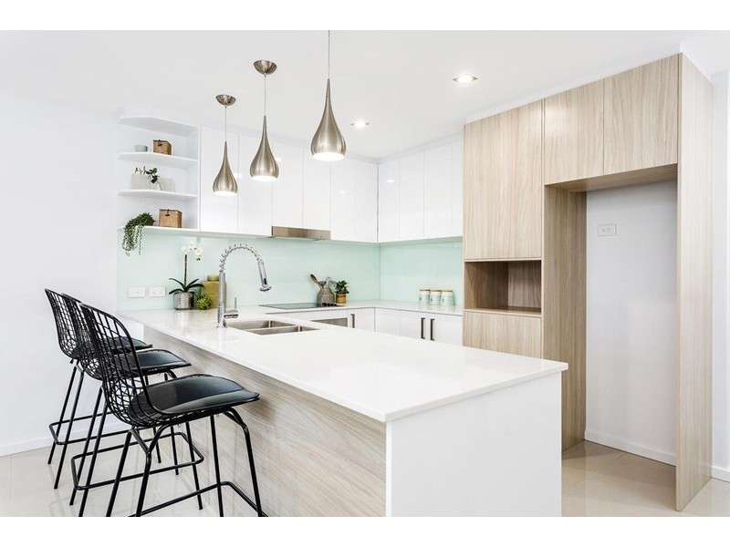 2/24 Haig Street, Coorparoo QLD 4151