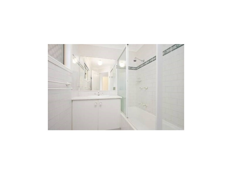 1/31 Merinda Street, Greenslopes QLD 4120