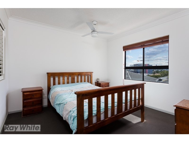 9/15 Kitchener Street, Coorparoo QLD 4151