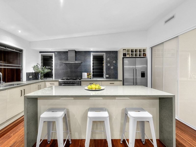 27 Gristock Street, Coorparoo QLD 4151