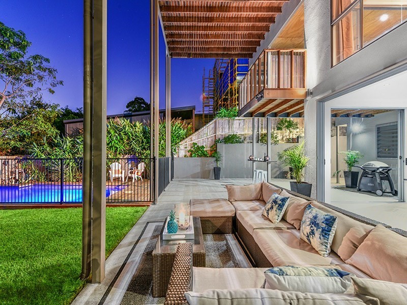 27 Gristock Street, Coorparoo QLD 4151