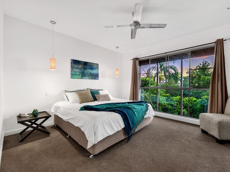 27 Gristock Street, Coorparoo QLD 4151