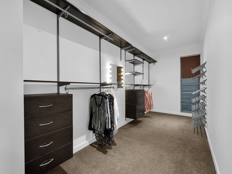 27 Gristock Street, Coorparoo QLD 4151