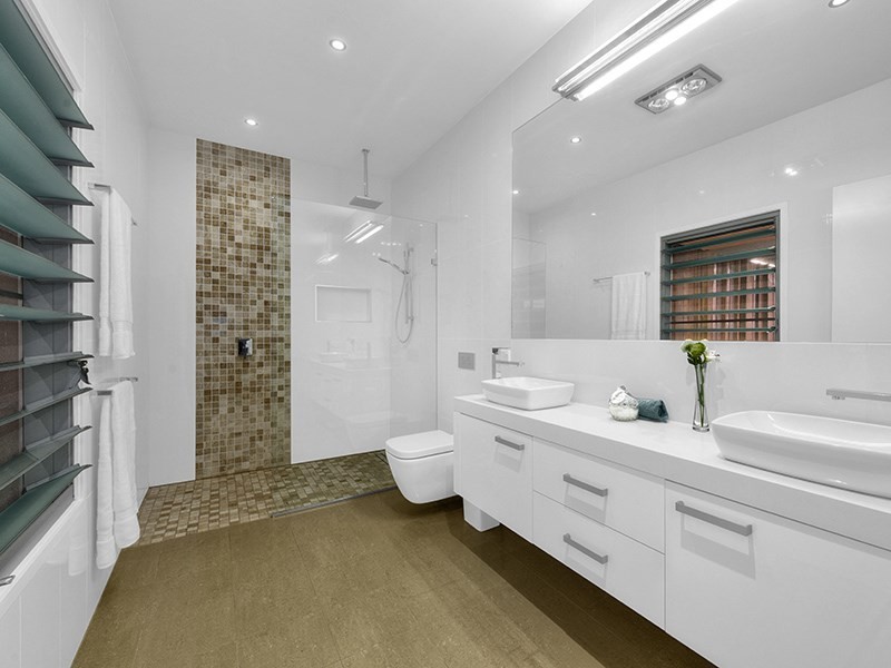 27 Gristock Street, Coorparoo QLD 4151