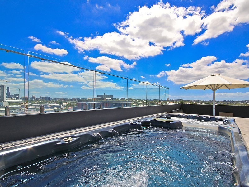 404/159 Logan Road, Woolloongabba QLD 4102