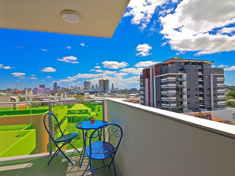 404/159 Logan Road, Woolloongabba QLD 4102