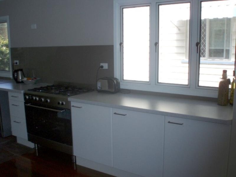 13 Curtis Street, Norman Park QLD 4170